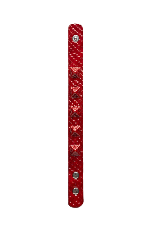 Bracciale pitone rosso lucido borchiato aperto